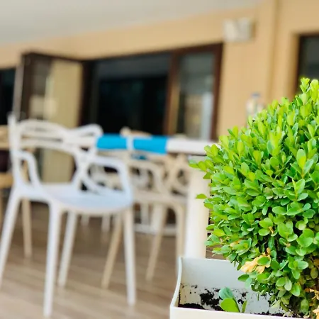 Beige-a-view, Sea Dreams Apartamento *